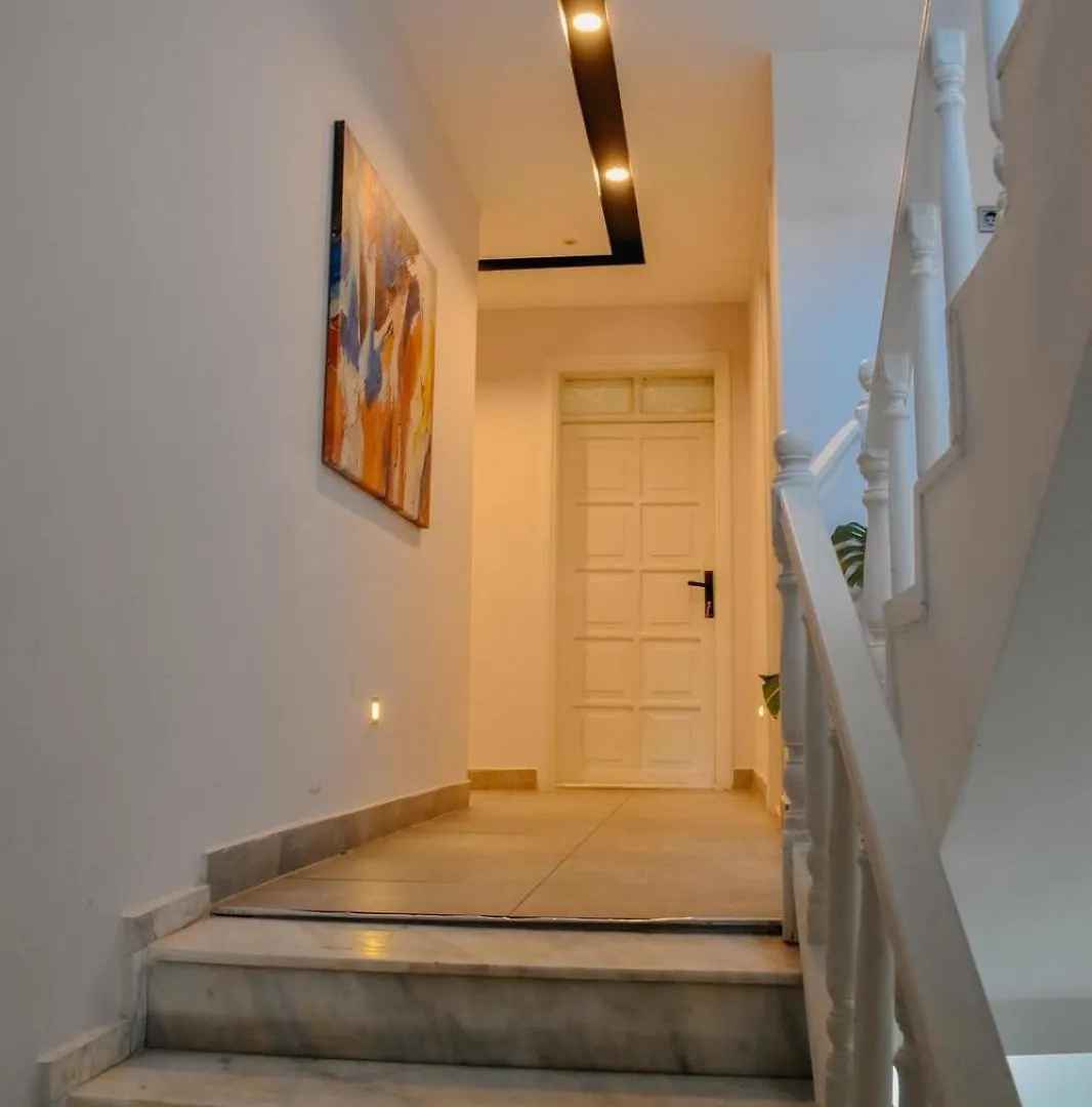 La Sorella Dalyan 0*,
